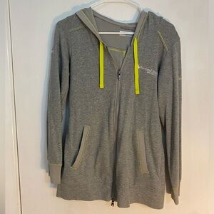 Columbia women’s small Omni wick full zip hoodie. Grey university Portland